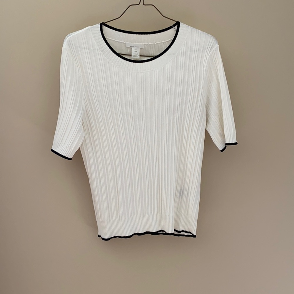 👗 BOGO HM Basics-White shirt